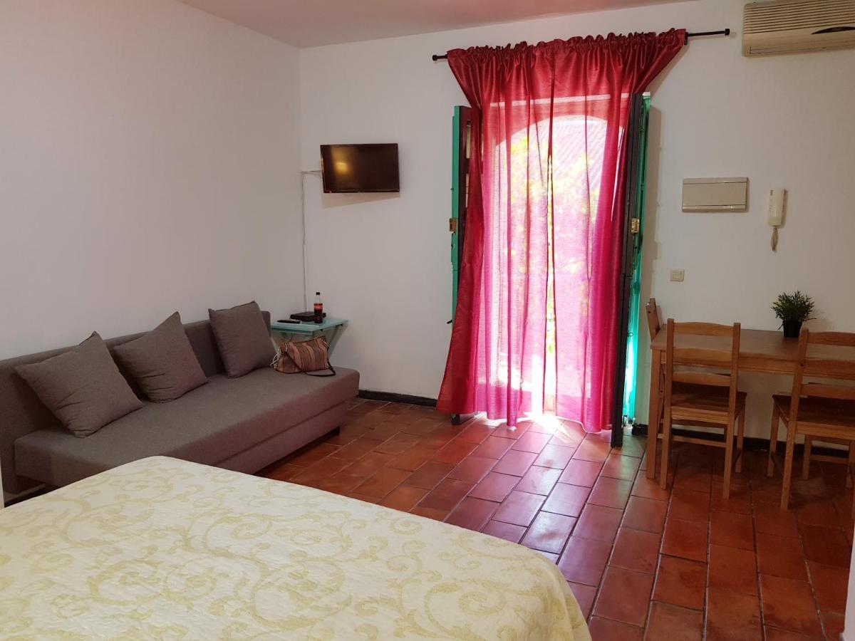 Patio Andaluz Siglo XVI Apartment เซบีญา ภายนอก รูปภาพ